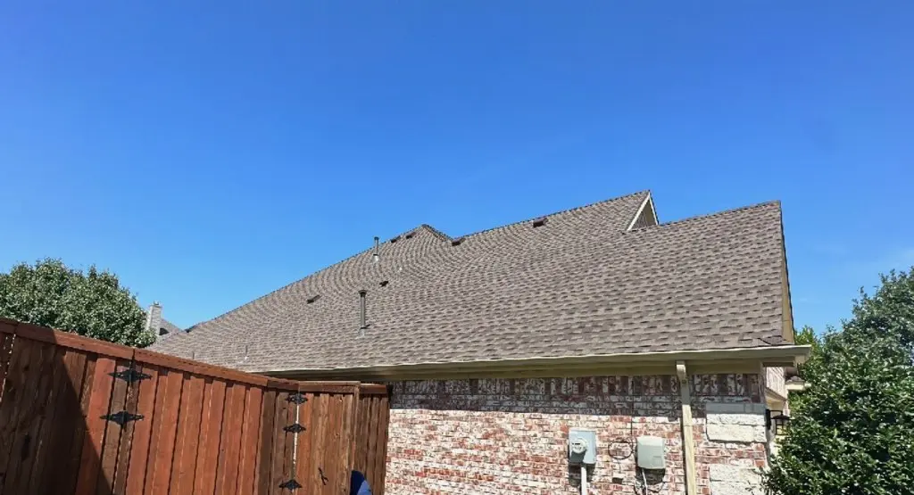 Completed roof replacement project in Knoxville